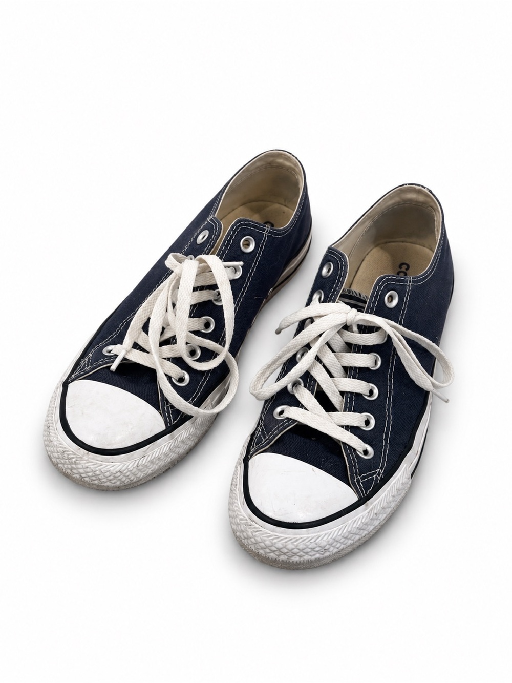 Converse • Chuck Taylor All Star Low Top Canvas Oxford Sneakers in Navy
